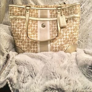 Coach Chelsea Signature Heritage Tote